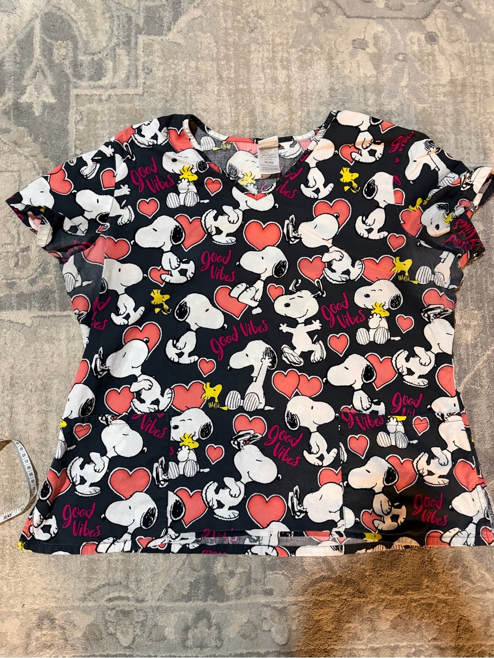 Scrub Top Snoopy 'Good Vibes’